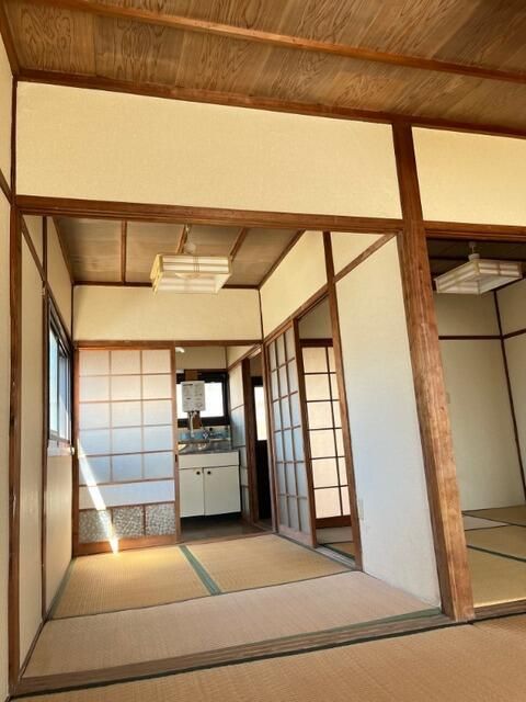 Renovated 3K Apartment for Rent in Wakayama City, Pets OK - Thumbnail 3