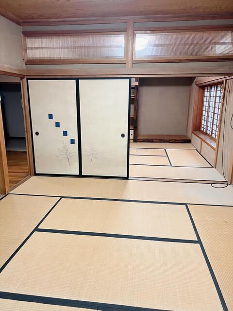 5LDK Detached House for Sale in Yugawara with Hot Spring Potential - Thumbnail 3
