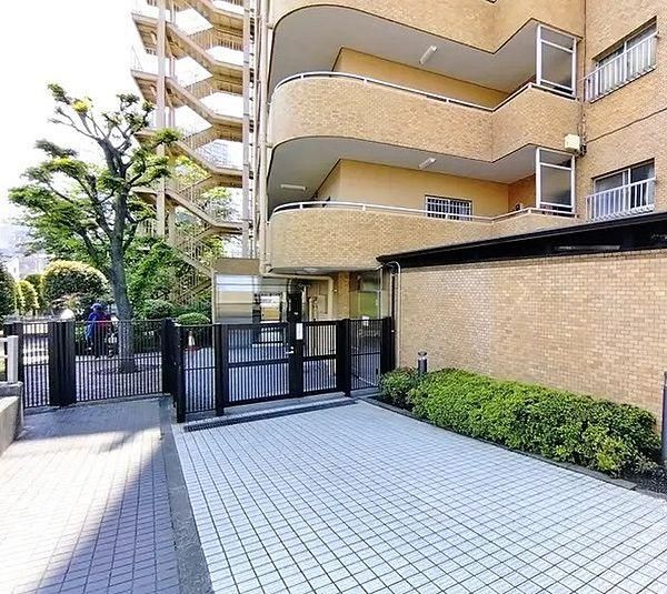 3LDK Condo for Sale in Koto, Tokyo - Renovated & Tenanted - Thumbnail 3