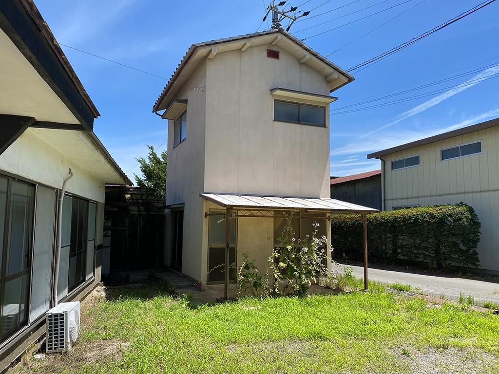 6DK Detached House with Large Land and Annex in Matsumoto, Nagano - Thumbnail 3