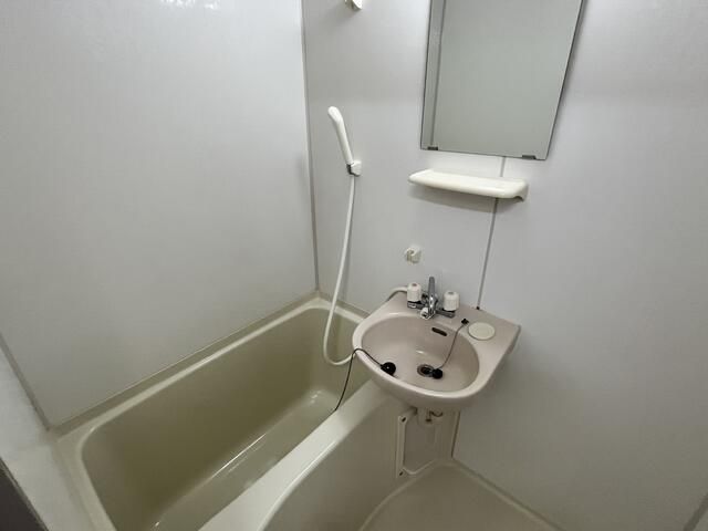 Affordable 1K Apartment for Rent in Mihama, Aichi with Appliances - Thumbnail 2