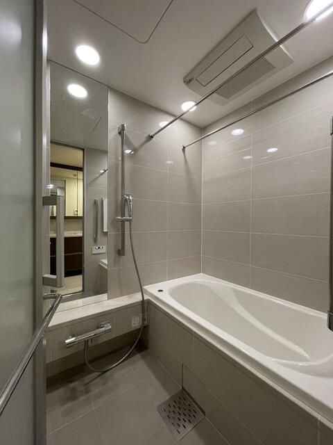 3LDK Apartment in Shirokane The Sky EAST, Minato, Tokyo - Thumbnail 3