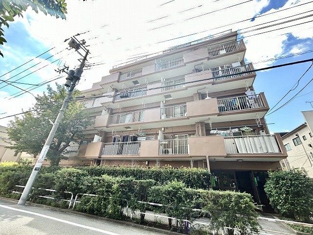 3DK Apartment for Sale in Itabashi-ku, Tokyo - 49.40 sqm - Thumbnail 4