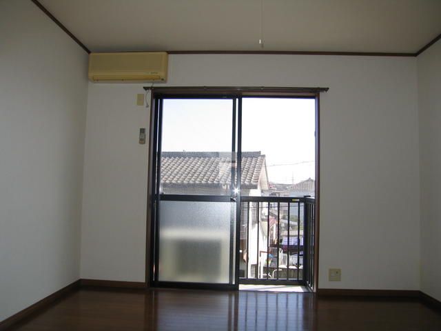 1K Apartment for Rent in Matsusaka, Mie - ¥20,000 - Thumbnail 4