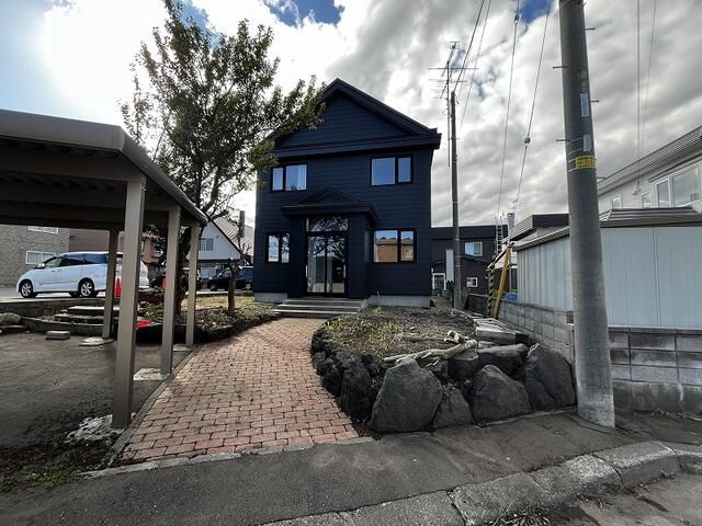 4LDK House in Kitahiroshima with New Roof & Walls | 18M Yen - Thumbnail 2