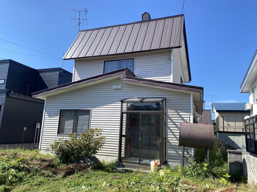 4LDK Detached House for Sale in Asahikawa, Hokkaido - Image 1