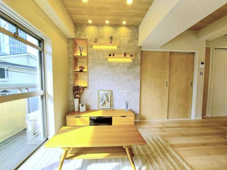 Renovated 1LDK Apartment for Sale in Setagaya, Tokyo - Thumbnail 3