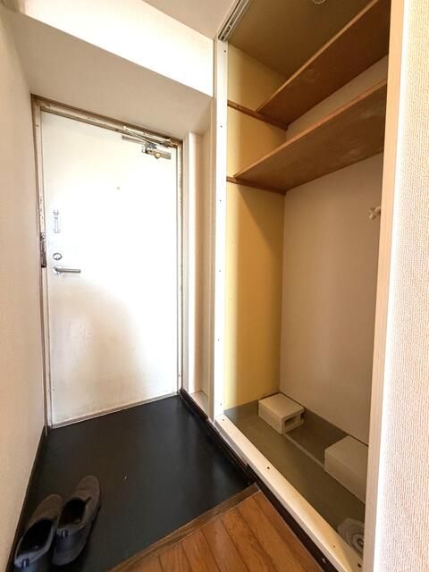 One-Room Apartment for Sale in Sendai Izumi Ward - Thumbnail 2