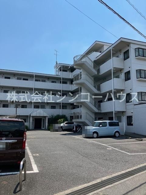 Kuki City 3LDK Condo for Investment with 17.4% Yield - Thumbnail 3