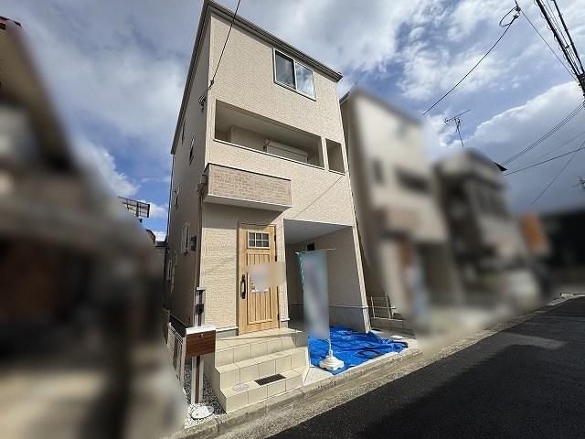 New 2024 3-Story House for Sale in Takatsuki, Osaka - Thumbnail 2