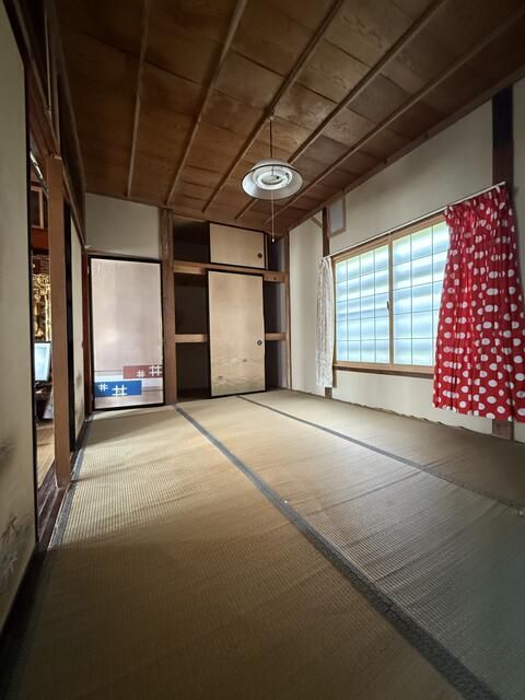 7-Bedroom Country House with Large Garden for Sale in Nagaoka - Thumbnail 4