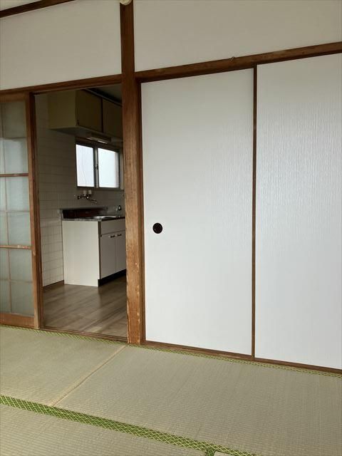 1DK Apartment for Rent in Miyazaki City, Miyazaki - Thumbnail 3