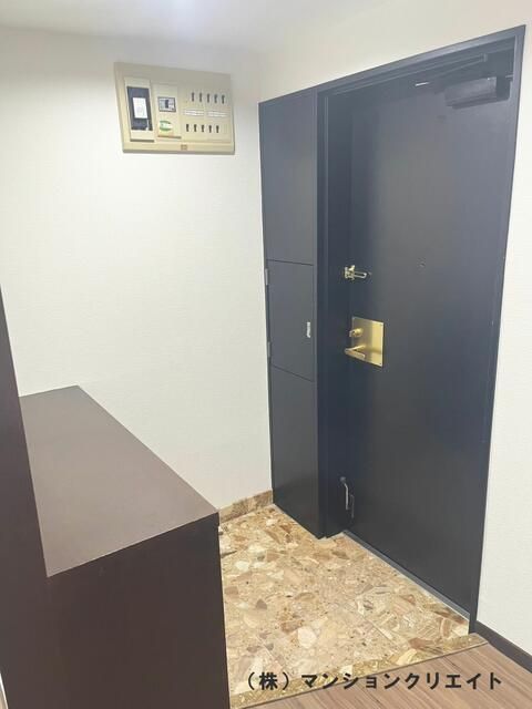 Renovated 3LDK Apartment in Fukui City Near Nishi Betsuin Station - Thumbnail 2