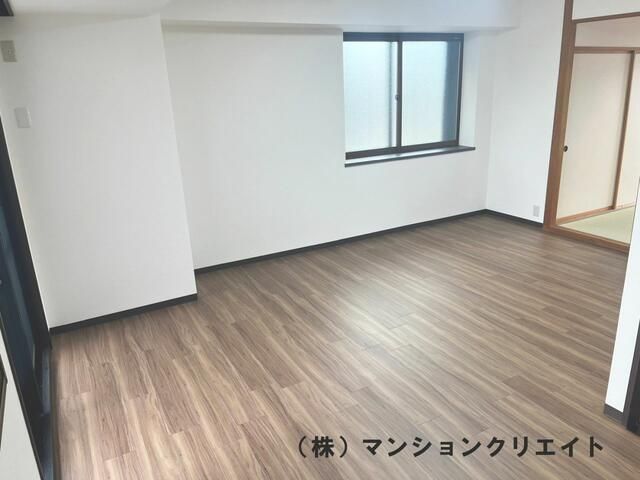 Renovated 3LDK Apartment in Fukui City Near Nishi Betsuin Station - Thumbnail 4