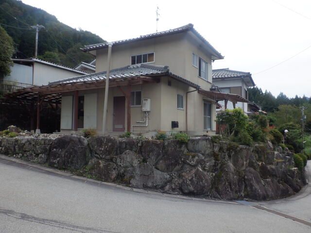 Corner Lot House for Redevelopment in Gero, Gifu with Western Views - Thumbnail 2