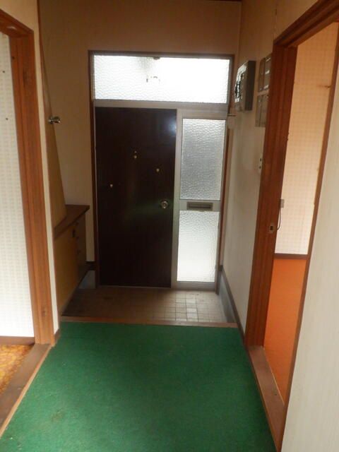 Corner Lot House for Redevelopment in Gero, Gifu with Western Views - Thumbnail 4