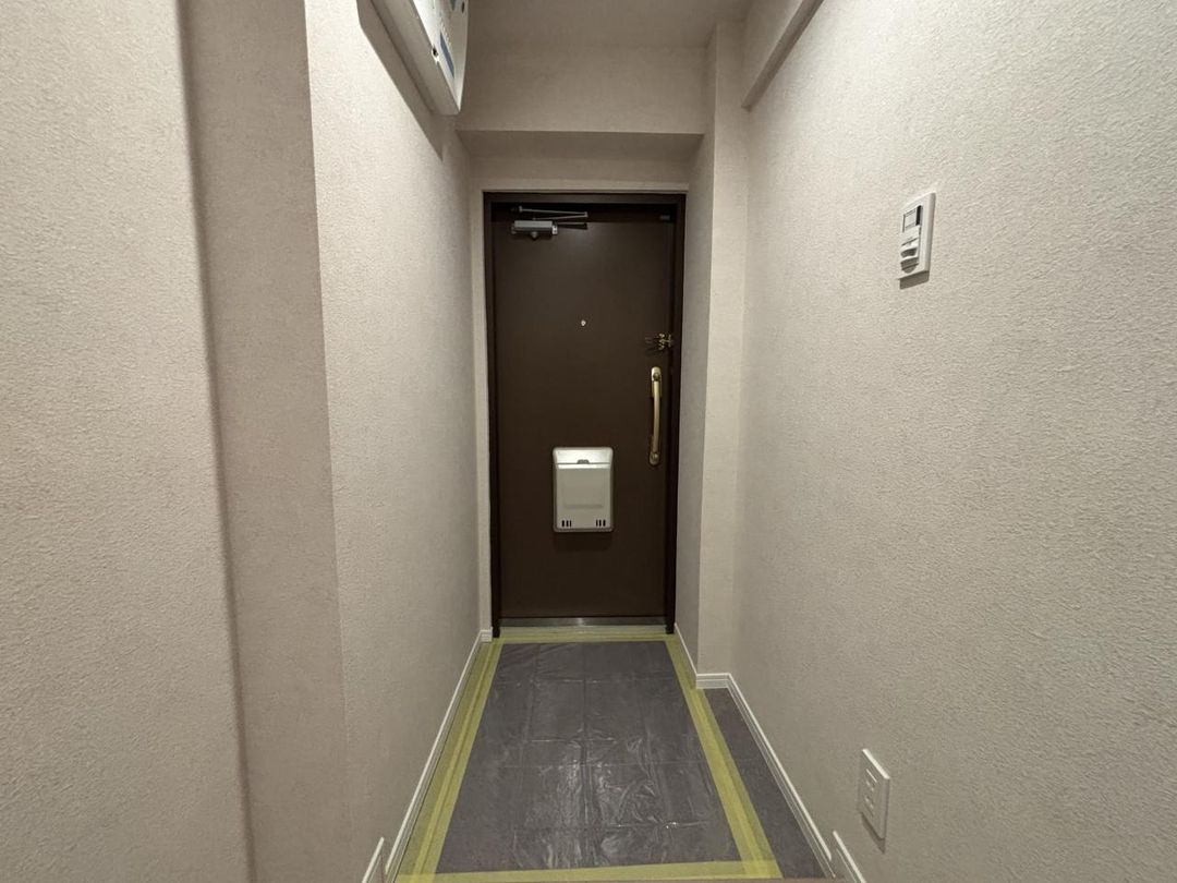 Renovated 3LDK Apartment with Skytree View in Sumida, Tokyo - Thumbnail 3