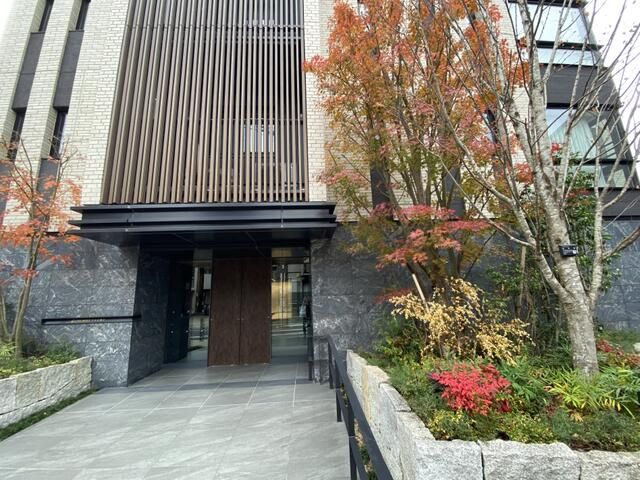 2024-Built 2LDK Apartment for Sale in Setagaya's Umegaoka - Image 1