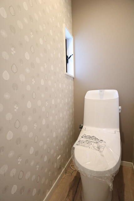 Renovated 5LDK Detached House for Sale in Yokohama's Totsuka Ward - Thumbnail 4