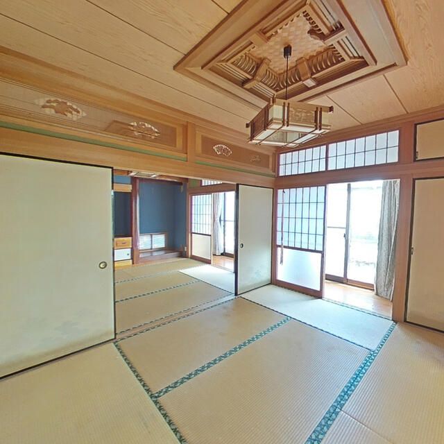 Compact 3DK Single-Story House for Sale in Miyakonojo, Miyazaki - Thumbnail 3
