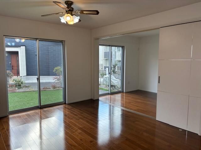 4LDK House for Sale in Toyota City with Garden and Parking - Thumbnail 3