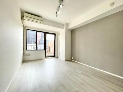 Studio Apartment for Sale Near Komagome Station, Tokyo - Thumbnail 4