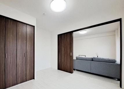 3LDK Apartment for Sale in Higashiosaka, Osaka - 64.96 sqm - Thumbnail 4