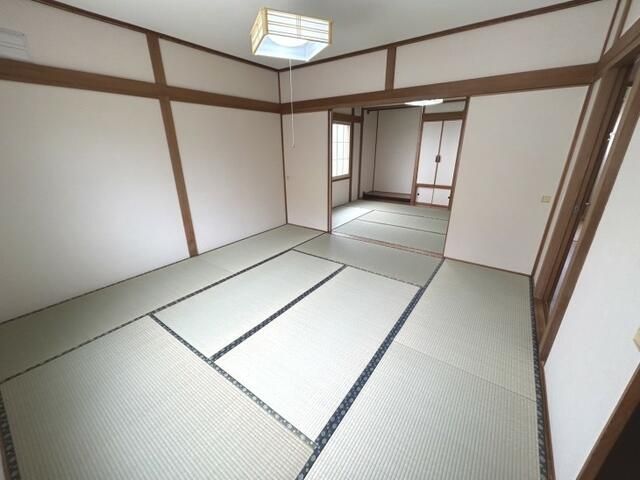6LDK Renovated Family House for Sale in Asahikawa, Hokkaido - Thumbnail 4