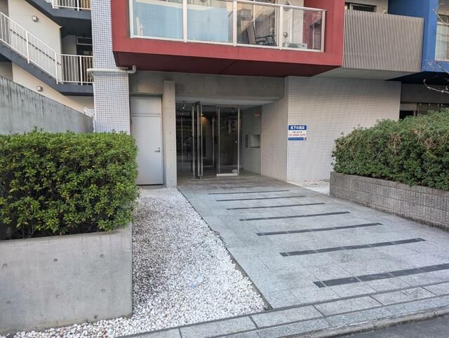 1K Apartment for Sale in Ueno, Taito Ward, Tokyo - Thumbnail 2