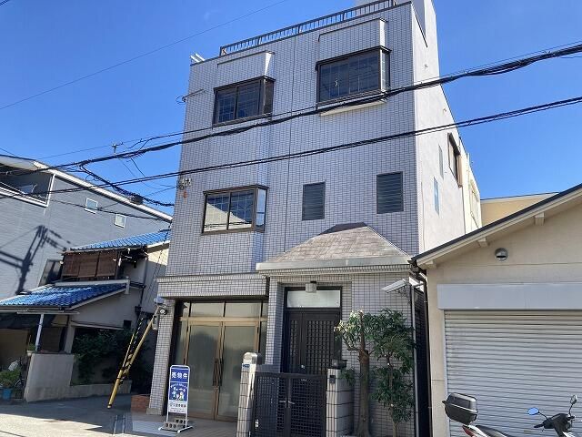 4-Bedroom Corner House for Sale in Higashisumiyoshi, Osaka - Thumbnail 3