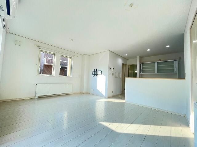 3LDK Detached House in Sapporo Higashi Ward with South-Facing Living - Thumbnail 4