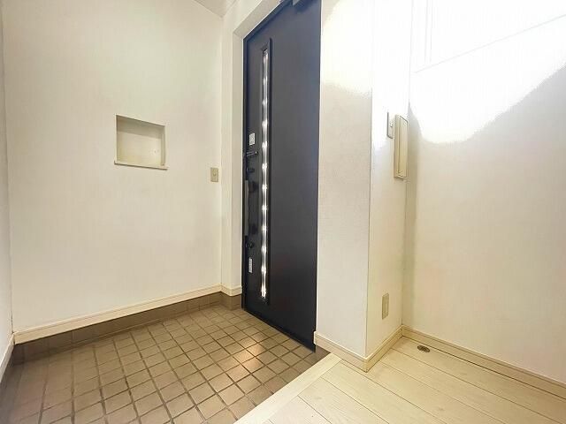 3LDK Detached House in Sapporo Higashi Ward with South-Facing Living - Thumbnail 2