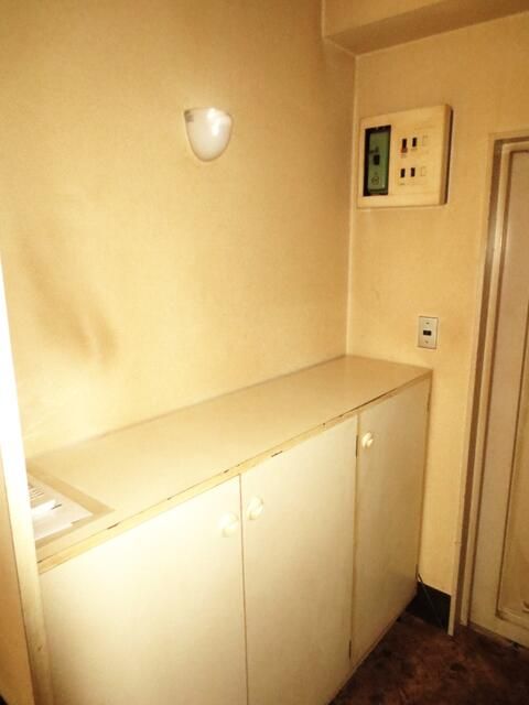Sugamo 1R Apartment Near Station, Tokyo - 17.8 Million Yen - Thumbnail 3