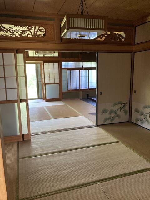 7K Detached House in Kanonji City, Kagawa Prefecture with Large Garden - Thumbnail 3