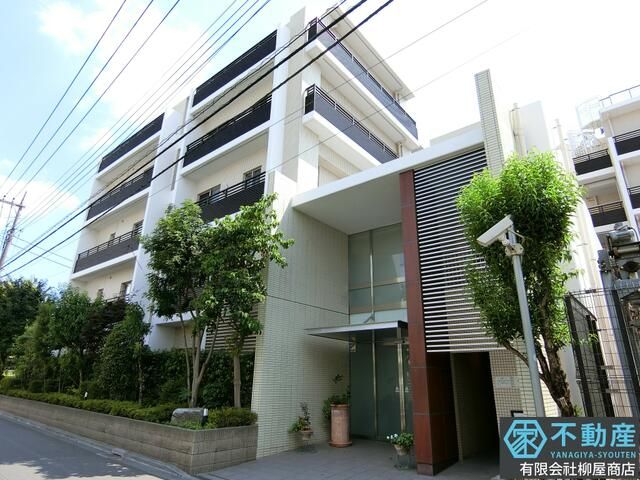 4LDK Apartment for Sale in Nishitokyo, Tokyo | 101.77 sqm - Thumbnail 2
