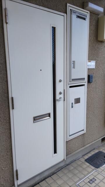1K Apartment for Rent in Sakai, Osaka - 6 Min Walk to Station - Thumbnail 4