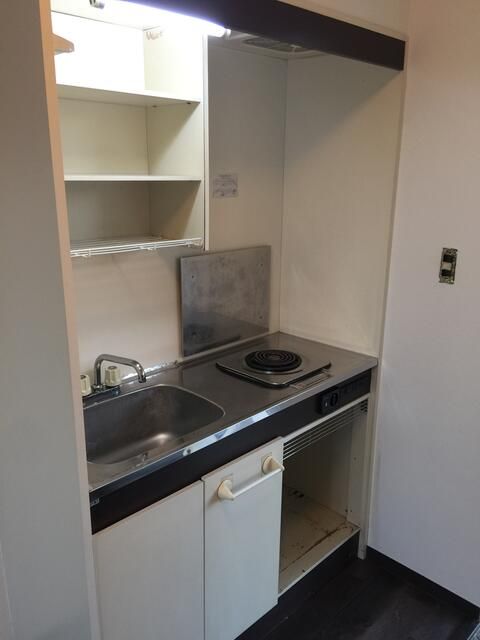 1K Apartment for Rent in Nantan, Kyoto - 25,000 Yen - Thumbnail 3