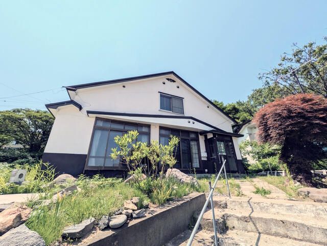 Otaru Akiya House for Sale with 79.99 Tsubo Land & Views - Thumbnail 3