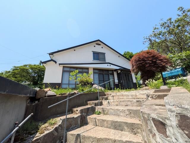 Otaru Akiya House for Sale with 79.99 Tsubo Land & Views - Thumbnail 2