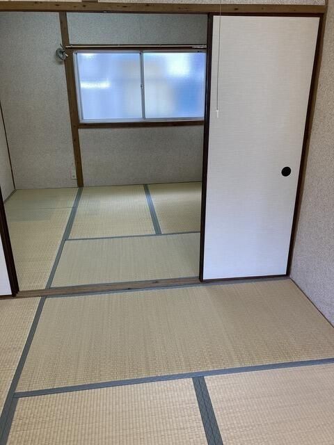 3K House for Rent in Neyagawa, Osaka - Pet Friendly - Thumbnail 4