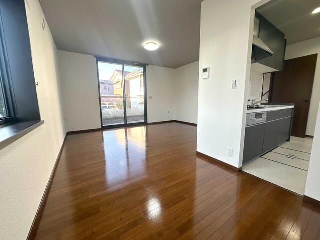 3SLDK House for Sale in Hadano, Kanagawa | 1994 Build, 2025 Renovation - Thumbnail 3