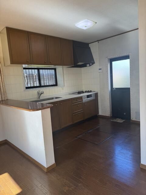 4LDK Detached House for Sale in Yokohama Tsuzuki Ward - Thumbnail 4