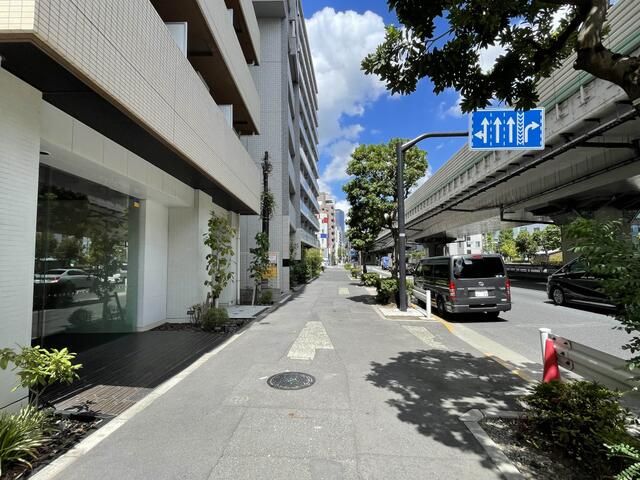 1K Apartment for Sale in Minato, Tokyo - Claycia Shibaura Waterfront - Thumbnail 2