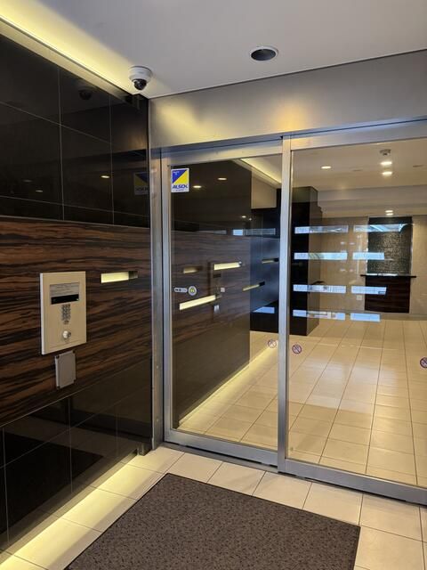 1LDK Condo for Sale in Shinagawa, Tokyo - Premist Fudomae - Thumbnail 2