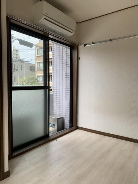 1K Investment Apartment for Sale in Nakano, Tokyo - Thumbnail 3