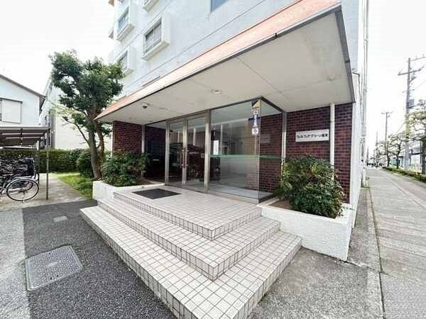 2LDK Apartment for Sale in Ichikawa, Chiba Near Minami-Gyotoku Station - Thumbnail 2