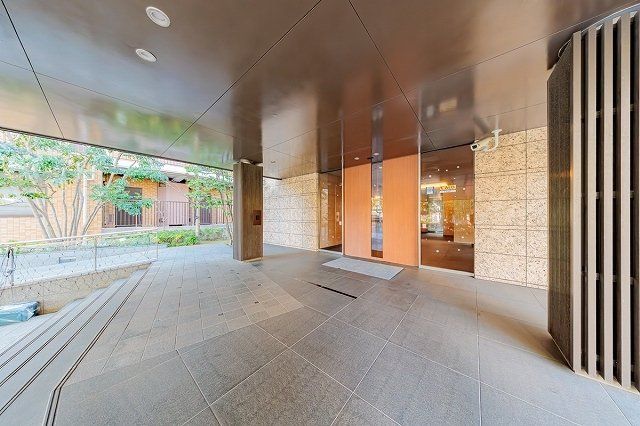 3LDK Apartment for Sale in Nishi-Kasai, Edogawa City, Tokyo - Thumbnail 3