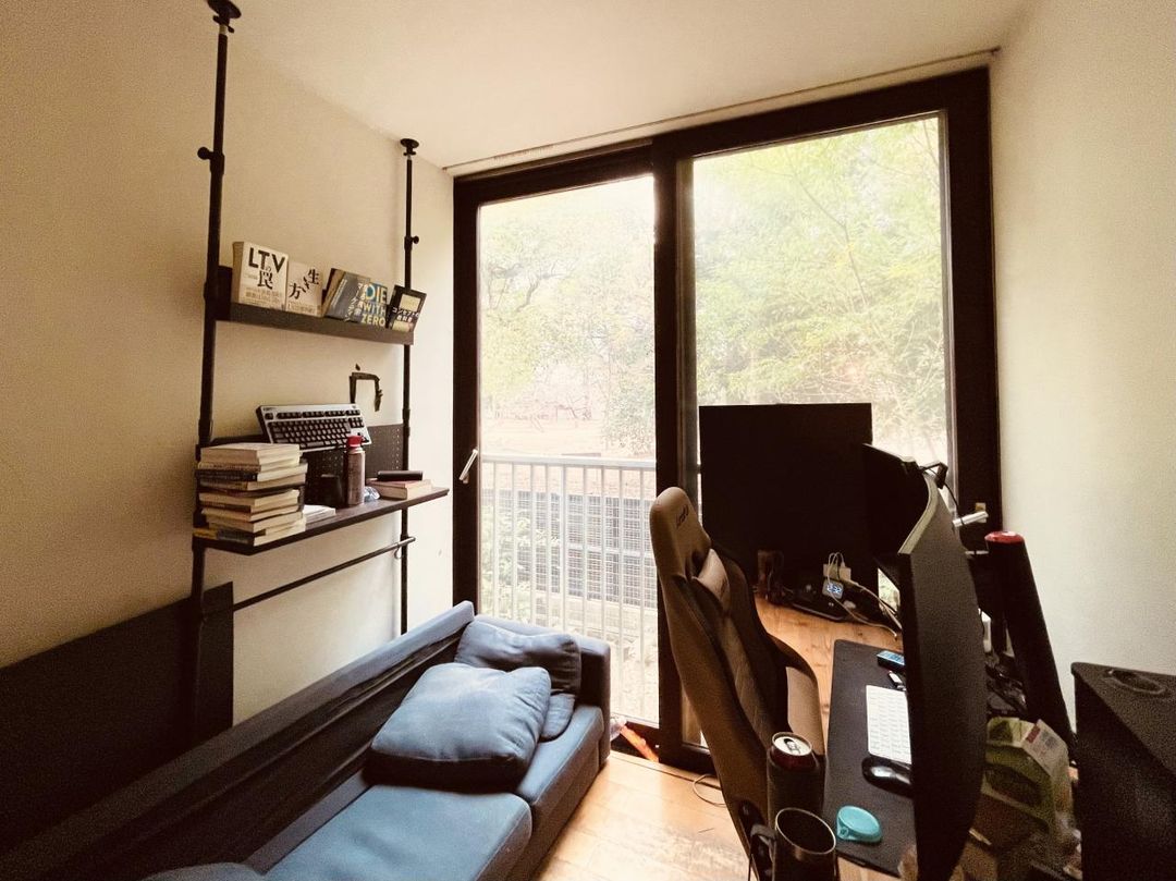 1LDK Designer Condo with Park Views in Shinagawa, Tokyo - Thumbnail 2