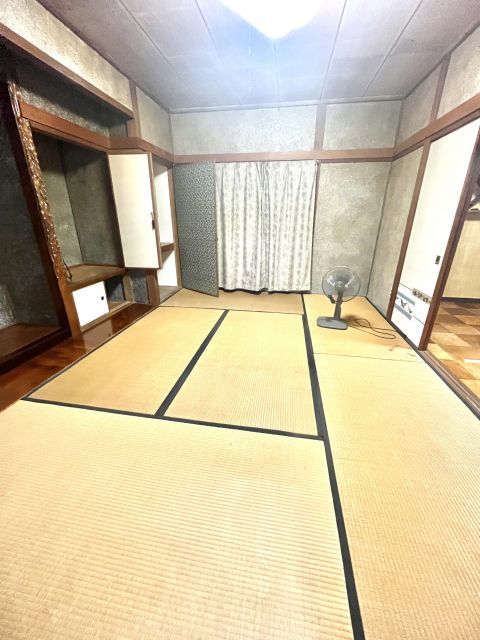 5LDK House for Sale in Sanyo-Onoda, Yamaguchi - 50万 Yen - Thumbnail 2