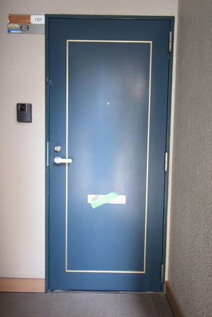 1K Apartment for Rent in Daito City, Osaka - 30,000 Yen - Thumbnail 3